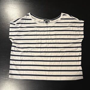 Express women’s boxy striped tee size small never worn